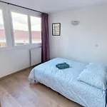 Cozy Apartment 13