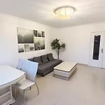 Cozy Apartment 13