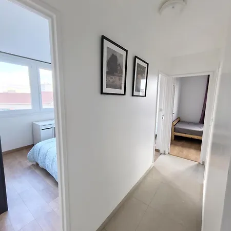 Cozy 13 Apartment *